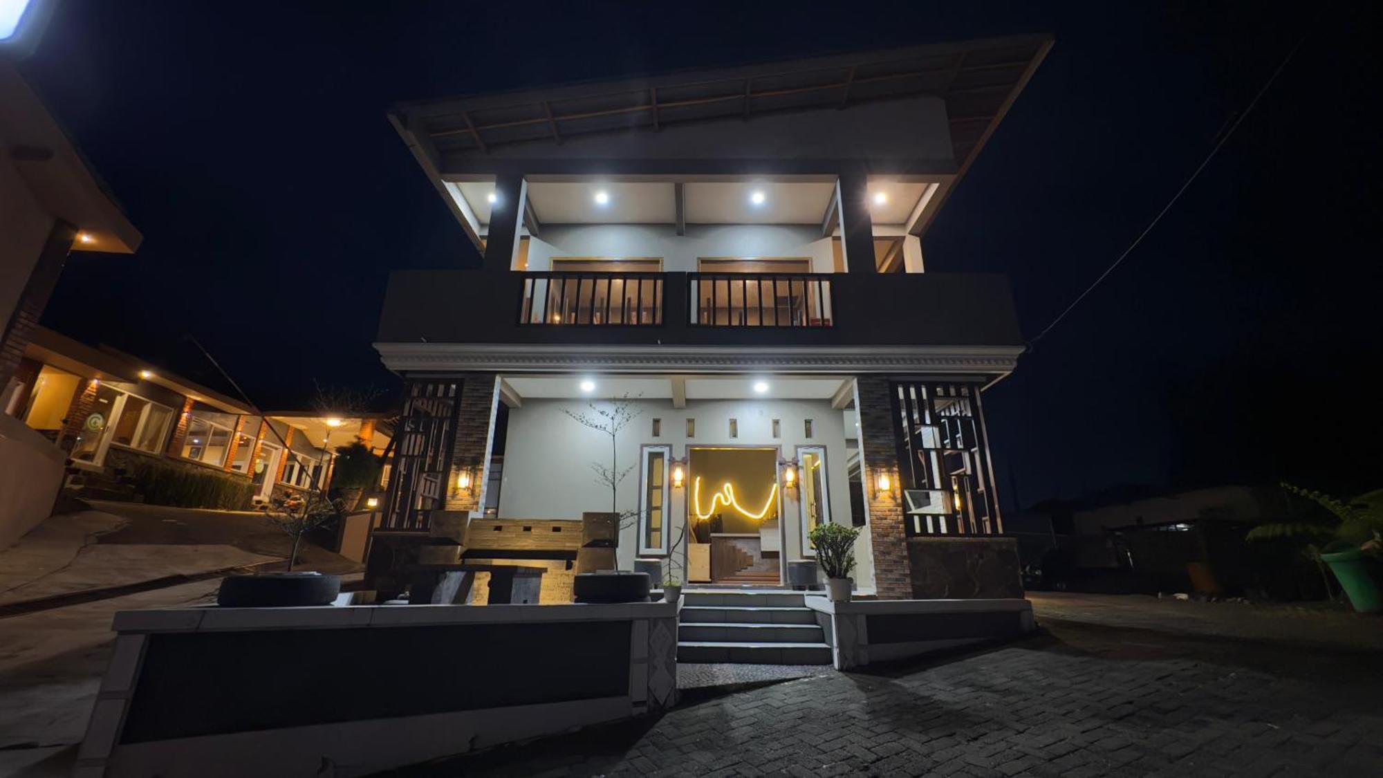 Sky View Bromo Guest House Ngadisari Exterior photo